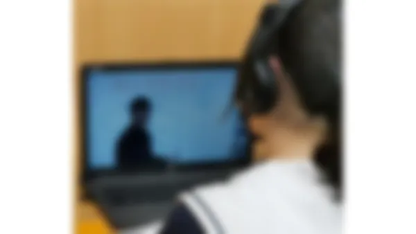 田上校 スーパー講師大学受験映像講座ブースでは基礎内容から難関大受験まで自分のペースで学習できます。