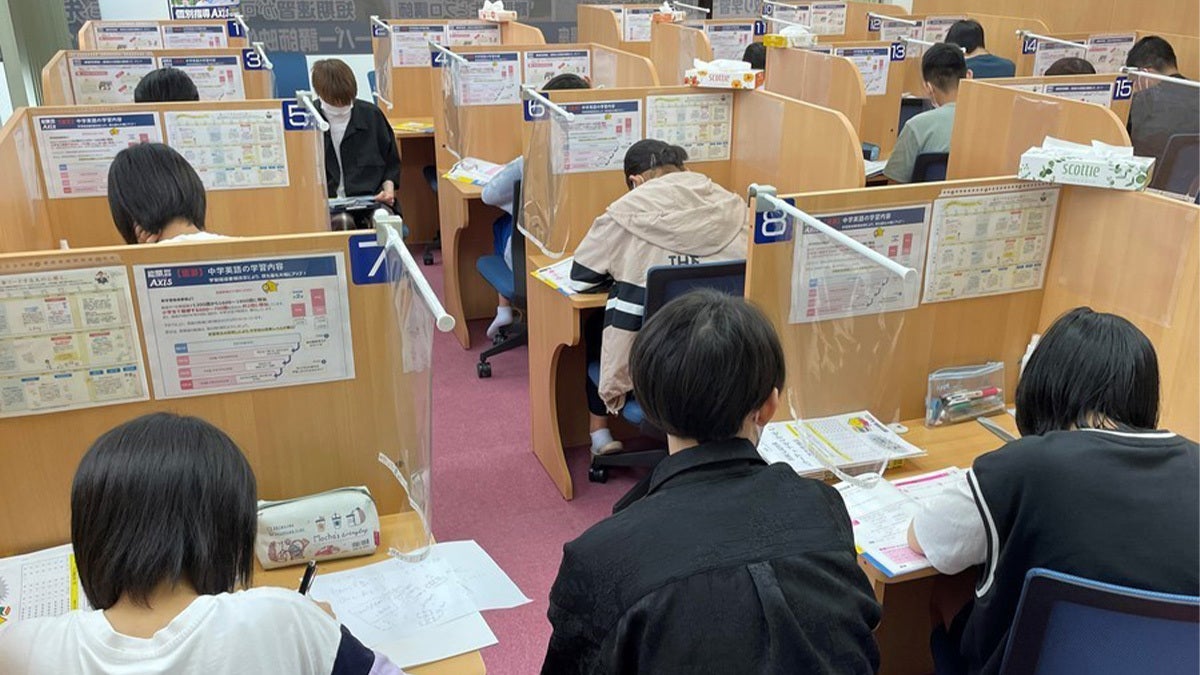 小松北浅井校 授業が始まると教室は活気に溢れます