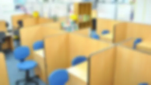 本八幡駅前校 教室の様子です。