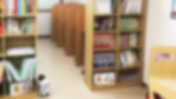 稲毛園生校 宿題や演習に没頭できる自習スペース