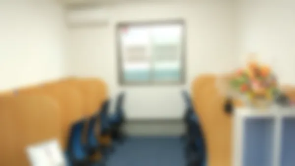 志津校 真剣に、かつ集中して自習できます