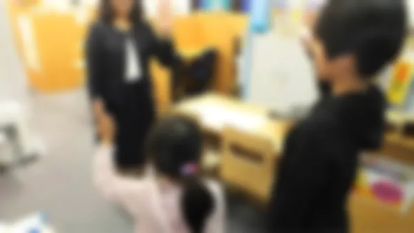 稲毛海岸校 お出迎え・お見送りを徹底し、お子さまの安全な通塾をサポートいたします。