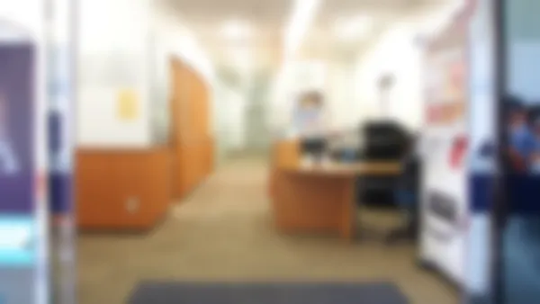 堺東校 さあ、アクシスでいっしょに勉強を楽しもう