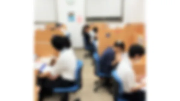 八尾校 「解説」⇔「演習」でわかるだけでなく、「自分で解く力」も身につけます!