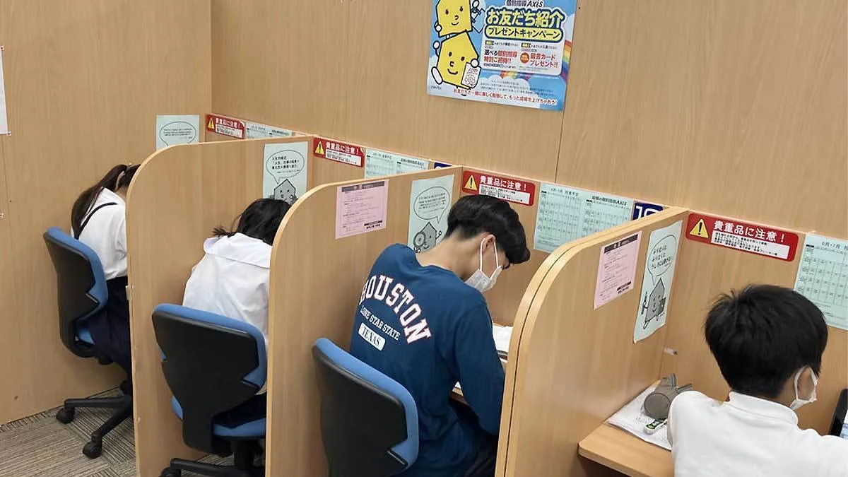 野田阪神校 【当校の自慢！】静かな自習ブース完備。