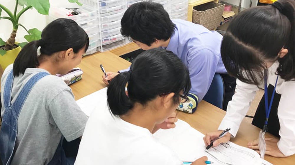 泉大津校 質問スペースも完備！わからないことはアクシスでその日に解決してください！