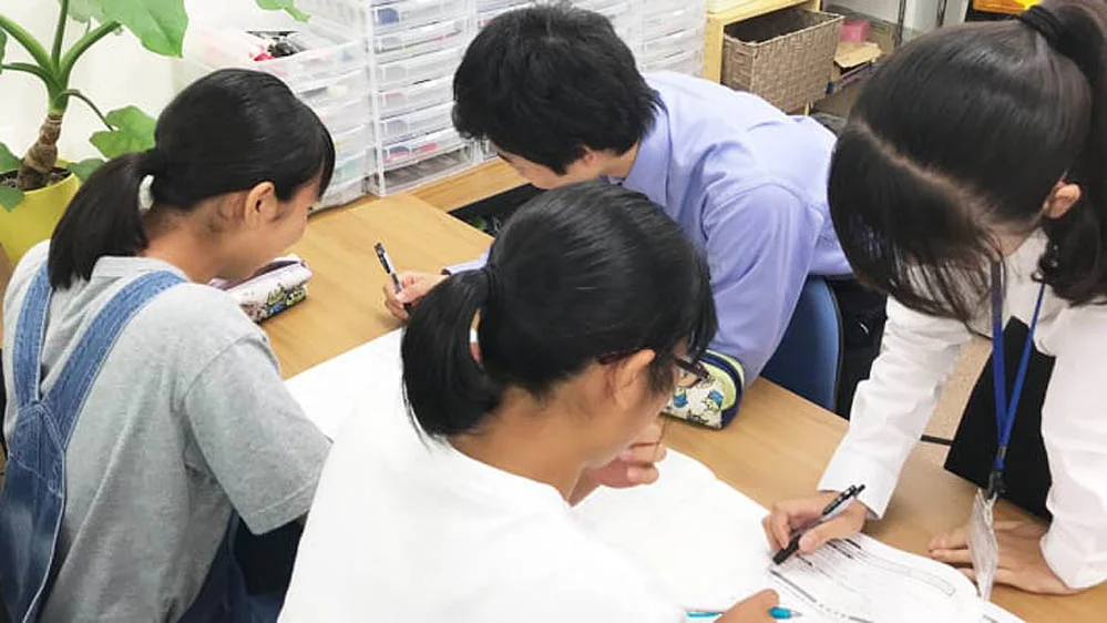 泉大津校 質問スペースも完備！わからないことはアクシスでその日に解決してください！