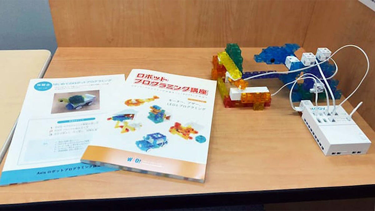 和泉府中校 ロボットプログラミングにも対応。