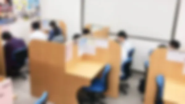 日根野駅前校 活気のある授業ブース