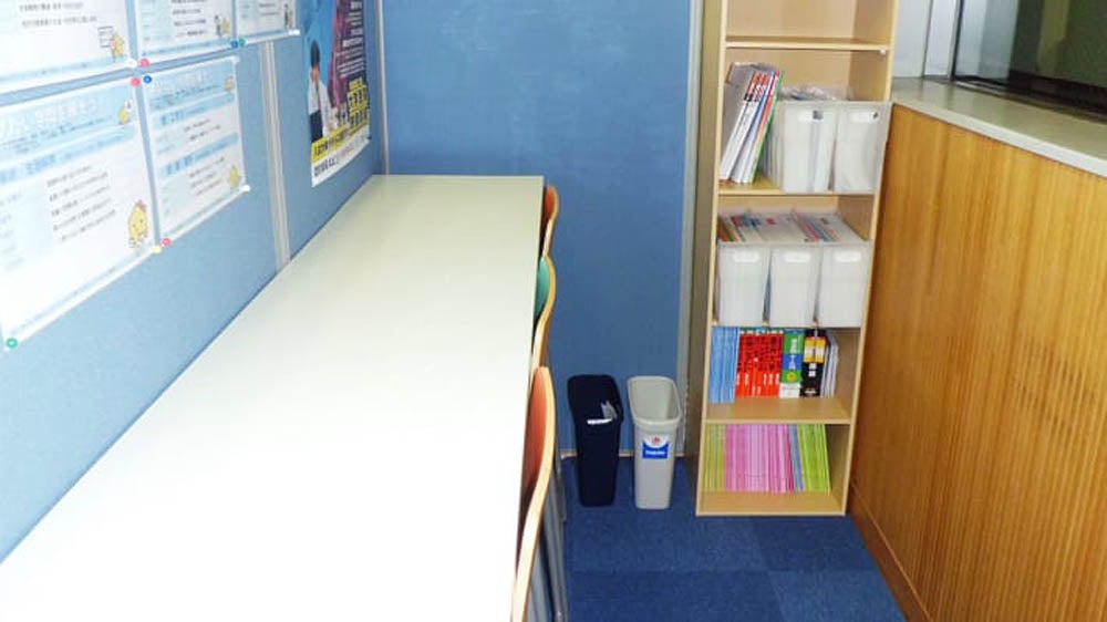 玉造校 授業の間にほっと一息できるフリースペース