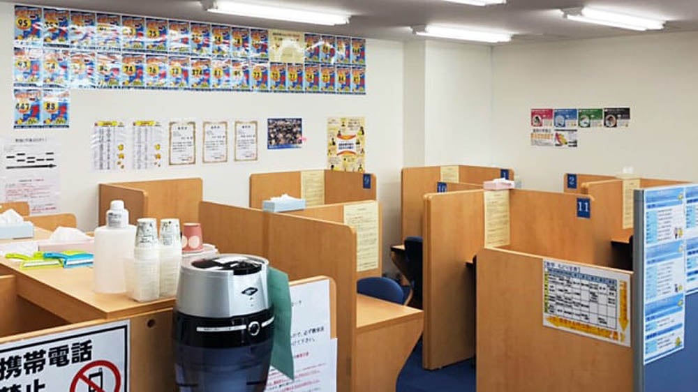 摂津市駅前校 授業ブースの全体風景です。