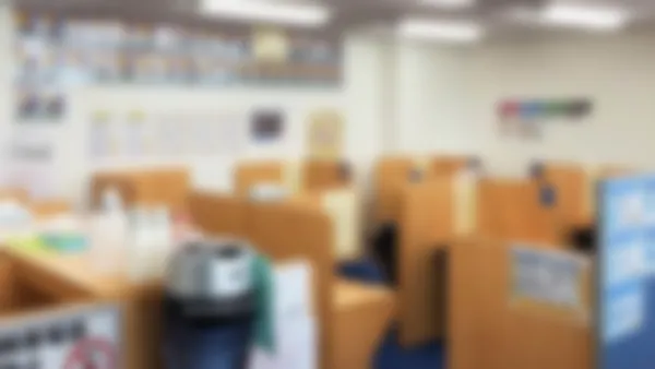 摂津市駅前校 授業ブースの全体風景です。