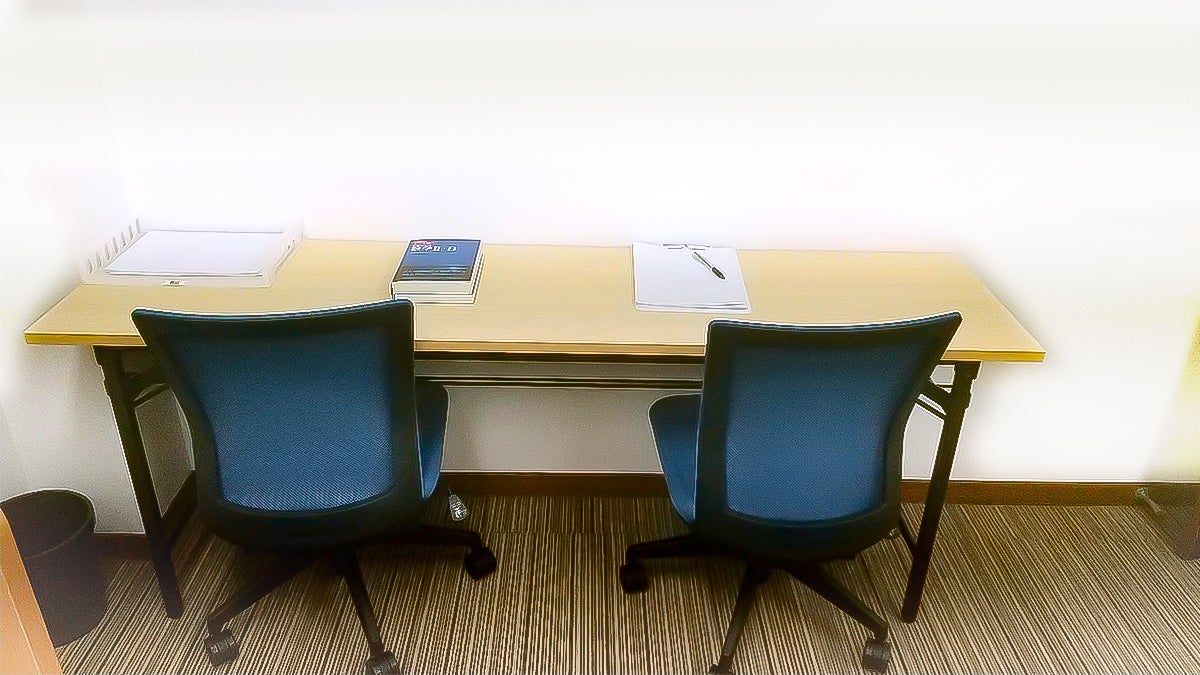 島本校 『自習課題』を設定し、無料で進捗確認・質問対応しています。