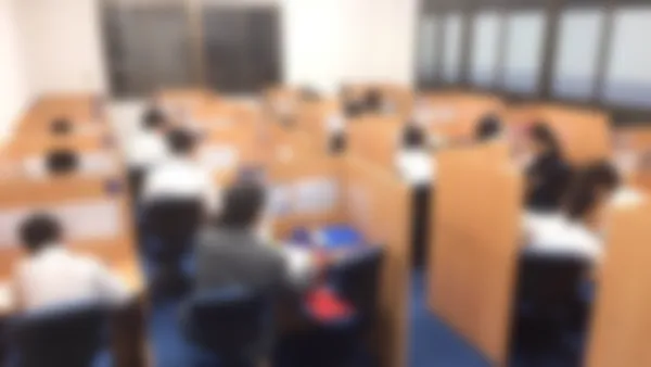 泉佐野校 「解説」⇔「演習」でわかるだけでなく、みるみる実力が伸びます。