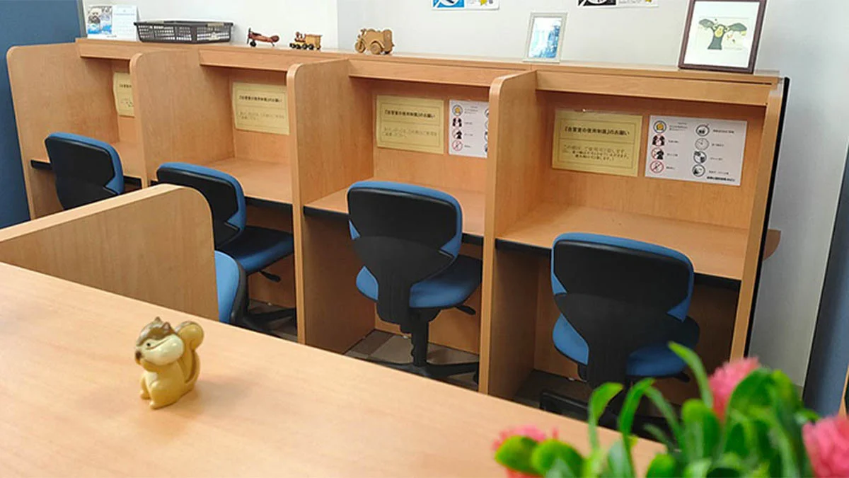 放出校 個室型自習ブース完備！いつでも自由に使えます！
