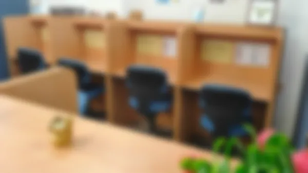 放出校 個室型自習ブース完備!いつでも自由に使えます!