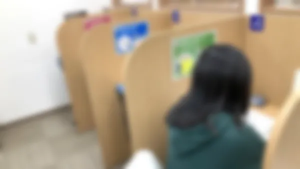 羽衣校 自習スペース完備!いつでも自由に使えます!