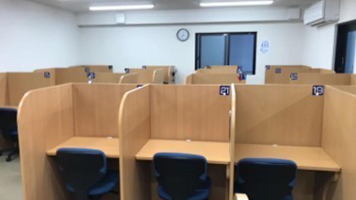 長崎県庁坂校 「大丈夫？」ではなく「大丈夫！」。
「やっぱり」、「いつも」、「結局」、「みんなは」、「ふつうは」など不安を増長させる言葉は発しません。少しでも不安が軽減するように細心の配慮をします