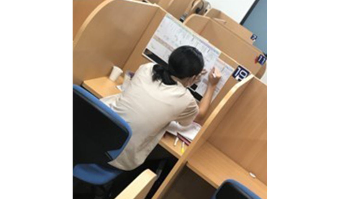 長崎県庁坂校 自習スペース完備。「自習の仕方」を身に着けていただきます