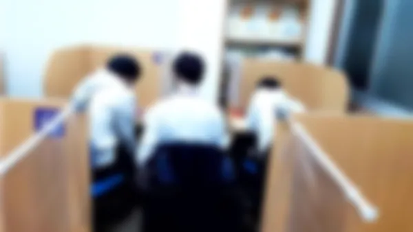 西高前校 授業内でわかるだけでなく、「自分で解く力」も身につけます。