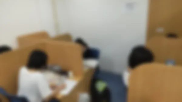 東長崎校 真剣に、かつ集中して自習できます