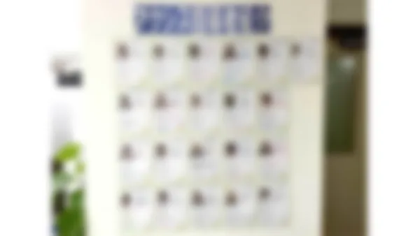 諏訪神社前校 校舎には多くの先生が在籍しています‼