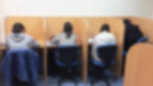 東葛西校 「自学自習」できる力を育みます