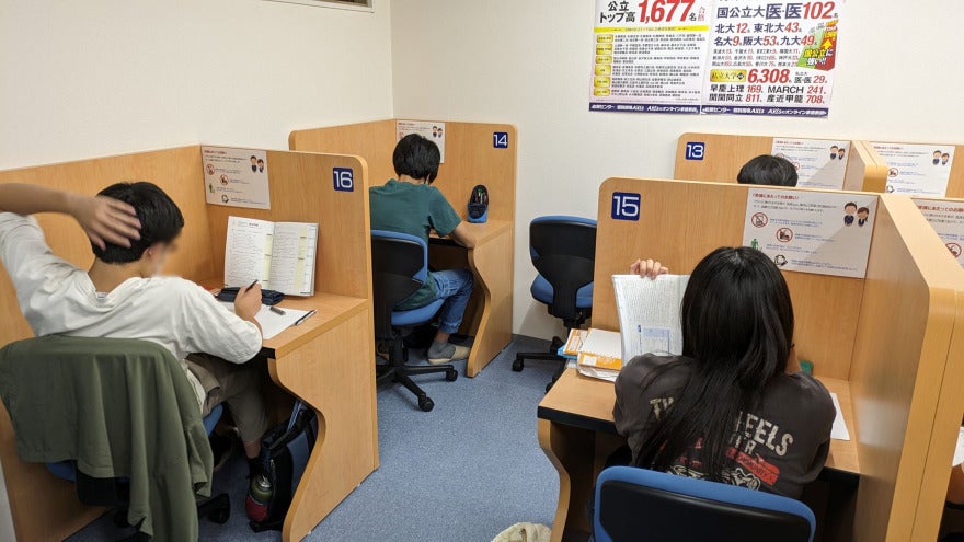 井草校 自習スペース完備！いつでも自由に使えます！