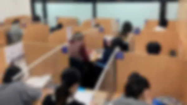 東村山校 「解説」⇔「演習」で、解るだけでなくみるみる実力が伸びます。