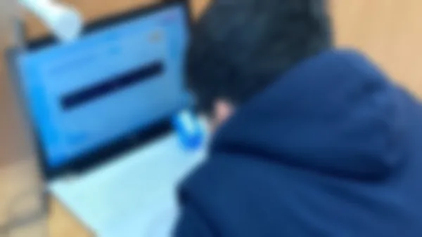 梅ヶ丘校 好評のロボットプログラミング講座!