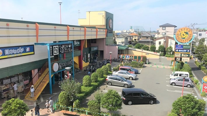 西調布校 調布の個別指導塾・学習塾のAxis西調布校は、西調布駅から徒歩6分にあるきれいで通いやすい個別指導の学習塾です。京王キッチンコート西調布店の隣りのビル3階です！駐輪場・駐車場も利用可能です！