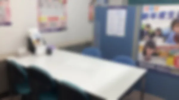 蔵本校 保護者とも生徒とも使用する面談スペース。