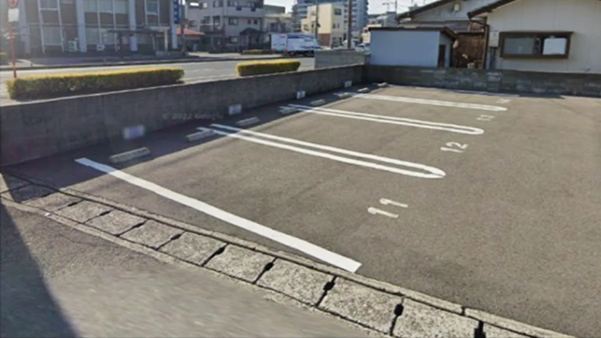 城東校 専用駐車場完備