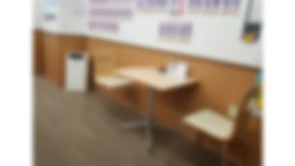 国府校 休憩できるフリースペースをご用意いたしました。