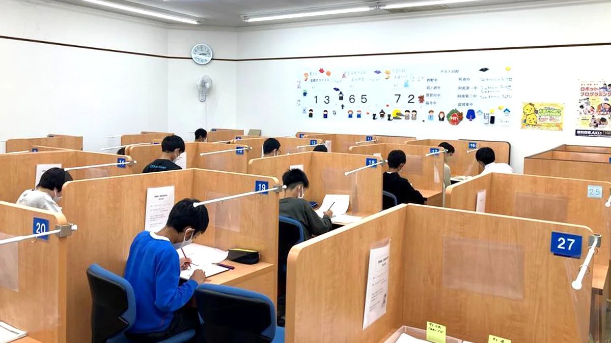 阿南校 【定期試験対策:演習会】の様子