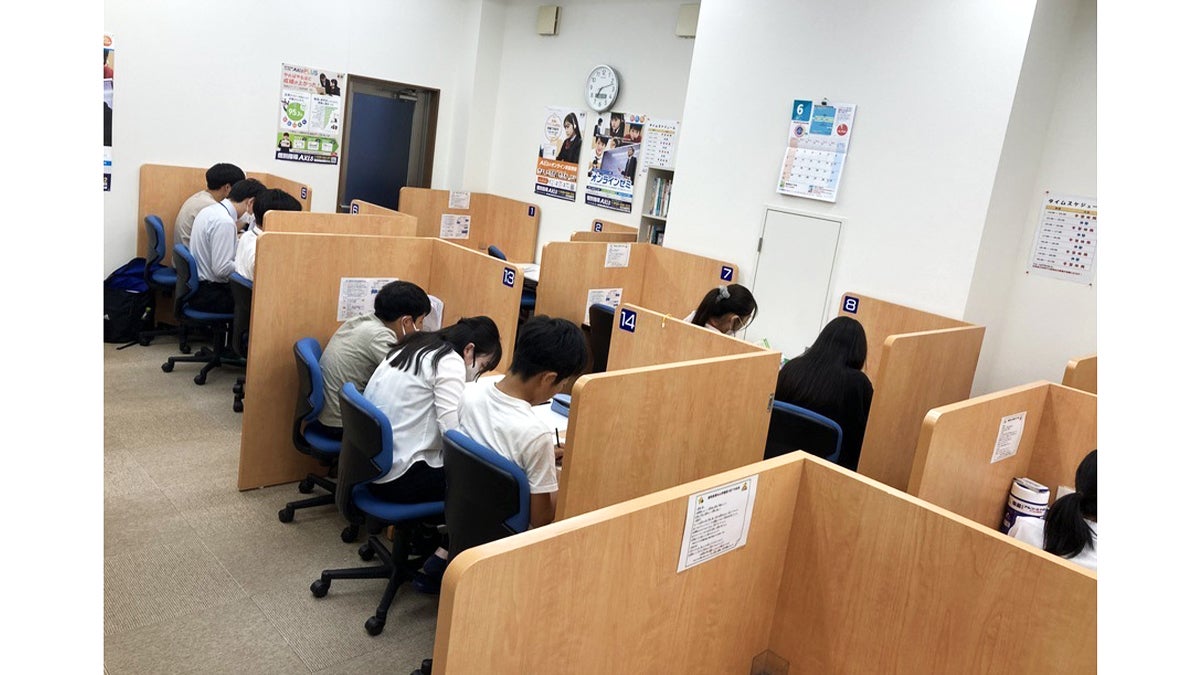 学園通り校 先生と二人三脚で徹底的に！定期テストから難関大学指導まで対応可！