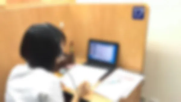 松江春日校 全国の難関大学・自分の志望大学の現役生から直接指導を受けられます。