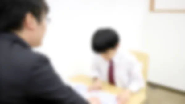 瀬上校 瀬上校では、生徒一人ひとりとの学習相談や保護者懇談会を大切にしています。