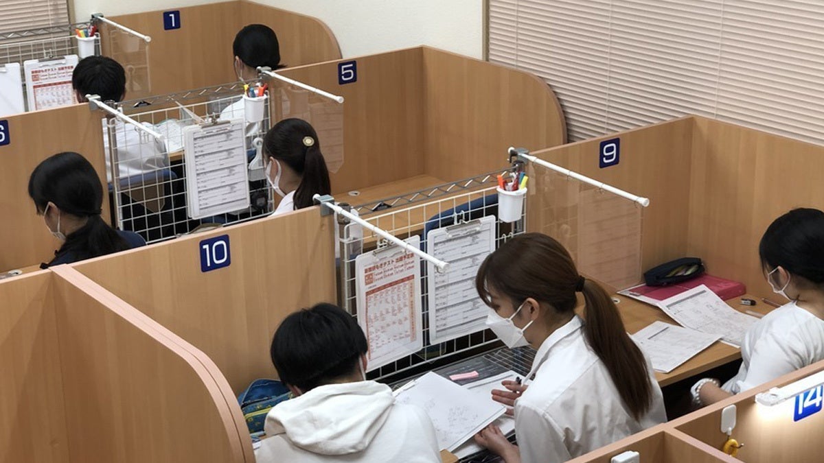 笹谷校 「解説」⇔「演習」でわかるだけでなく、「自分で解く力」も身につけます。