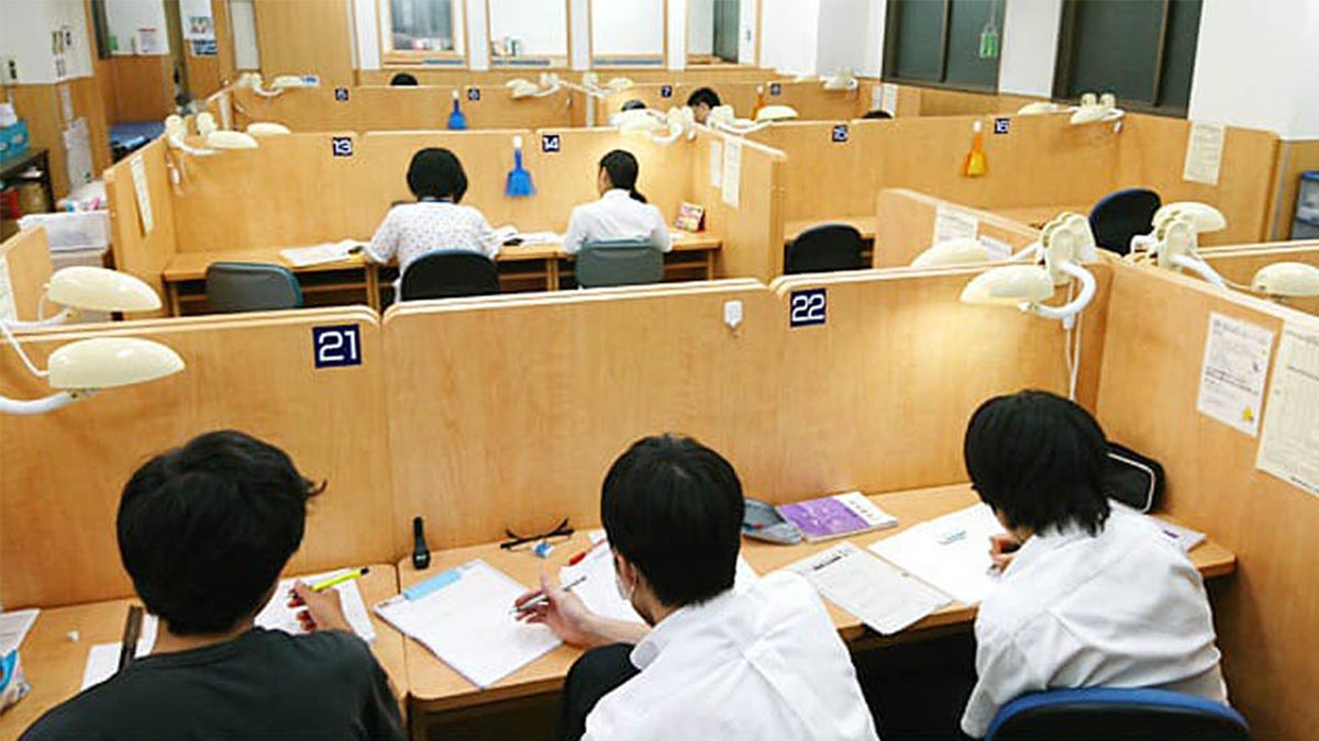 宇都宮校（小中学部） 「解説」⇔「演習」でわかるだけでなく、「自分で解く力」も身につけます。