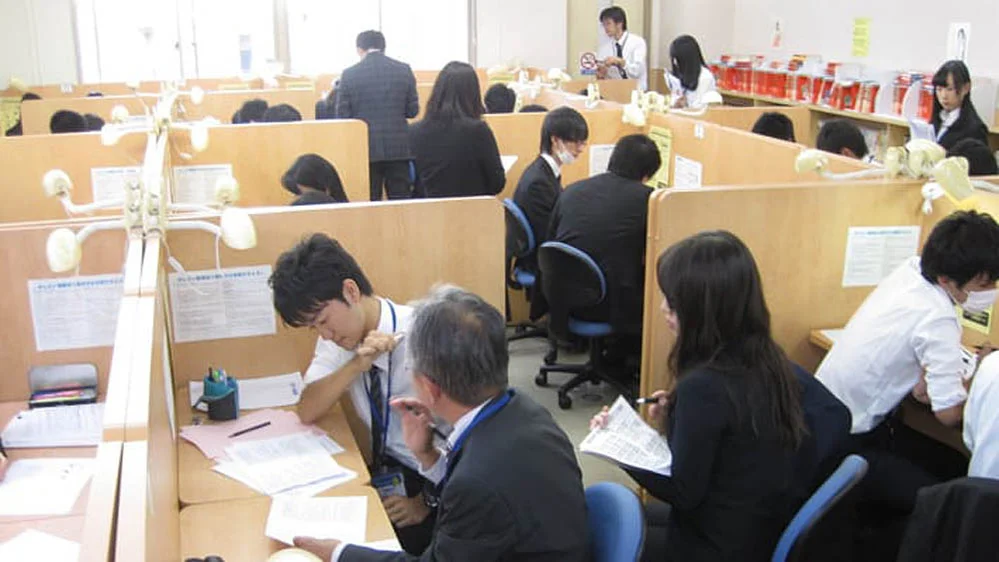 宇都宮校（高校部） 宇都宮市内中心エリアに立地の個別指導専門館です。