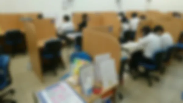 雀宮校 「解説」⇔「演習」でわかるだけでなく、「自分で解く力」も身につけます。