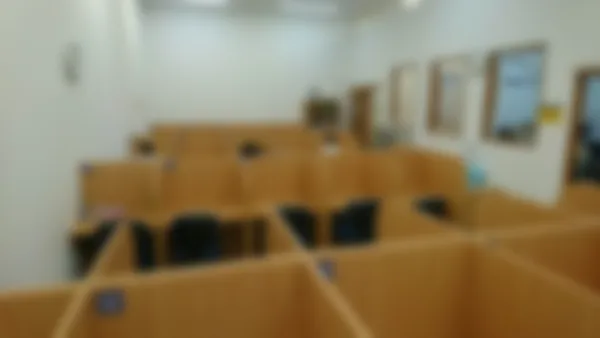 雀宮校 自習ブース完備!いつでも自由に使えます!