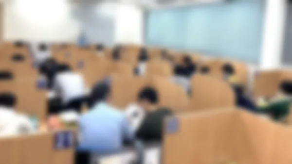 西那須野校 「解説」⇔「演習」でわかるだけでなく、「自分で解く力」も身につけます。