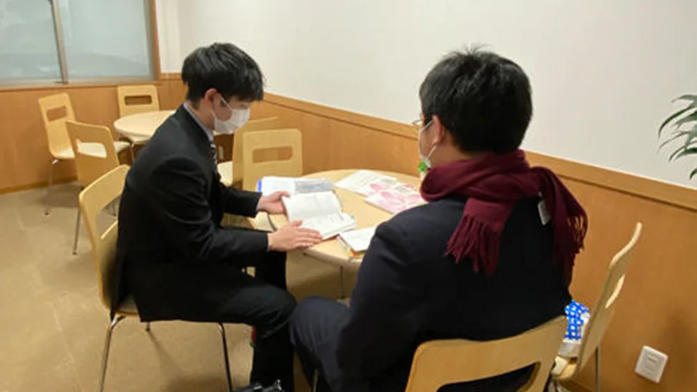 ゆいの杜校 勉強の合い間に休憩できるフリースペースをご用意しました。