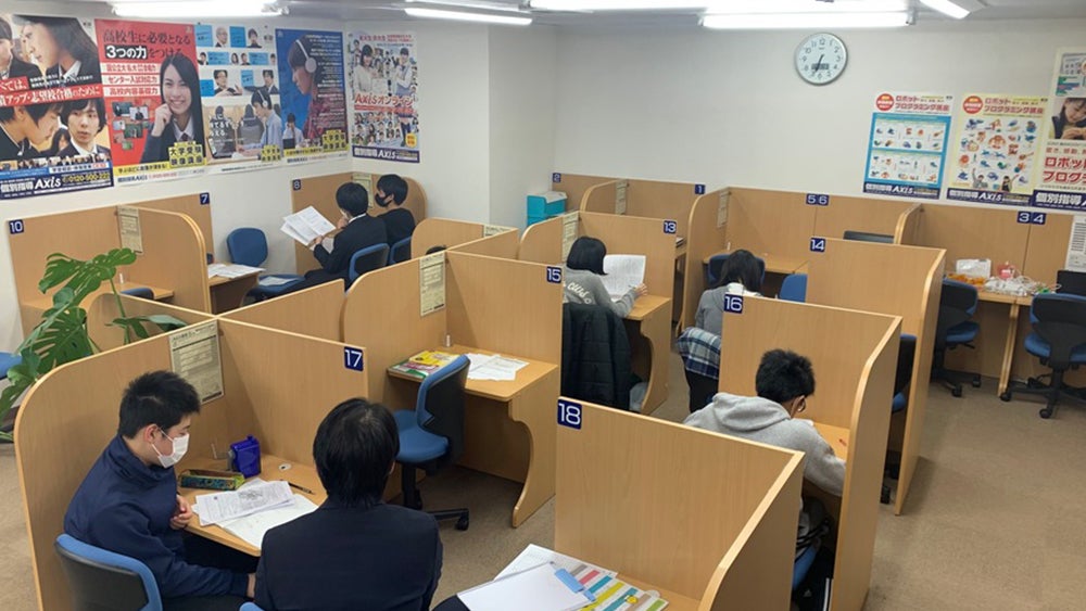 陽南校 「解説」⇔「演習」でわかるだけでなく、「自分で解く力」も身につけます。