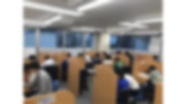 上本町校 「解説」⇔「演習」を交互に繰り返し、理解するだけでなく自分で考える力も養います。