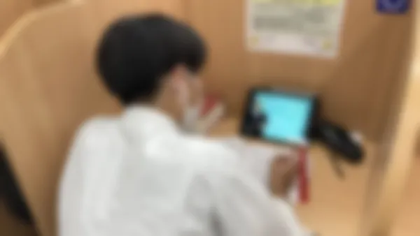 上本町校 大学受験映像講座では基礎固めから難関大受験まで自分のペースで学習できます。