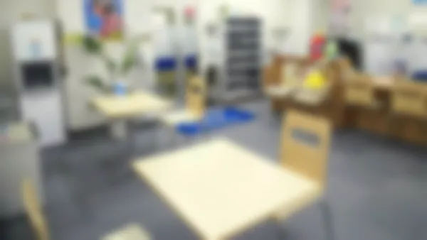 上本町校 勉強の合い間にほっと一息、気分転換。フリースペースやフリードリンクがあります。