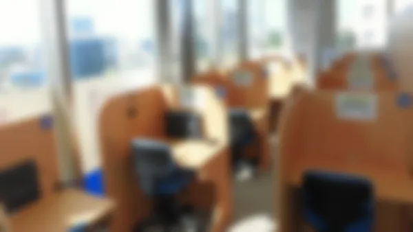 富山駅北校 見晴らしのいい快適な自習室!